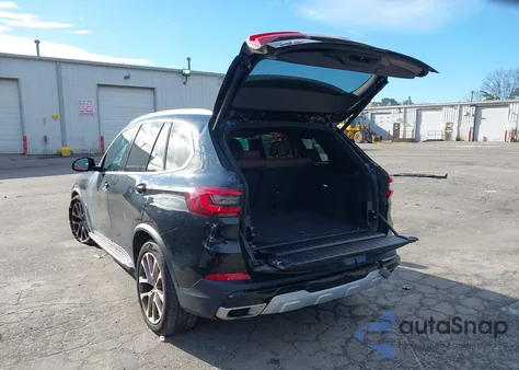 2022 BMW X5 xDrive40I z USA, uszkodzony, nr VIN 5UXCR6C09N9L82998